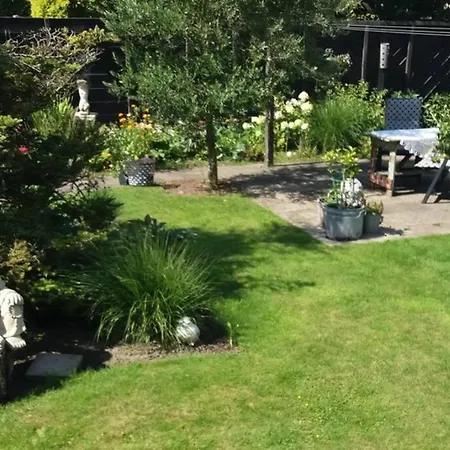 De Oude Smederij Voor 2 Personen In 't Veld Apartment